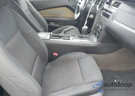 2014 Ford Mustang V6 из США, поврежденный, VIN 1ZVBP8AM3E5214234